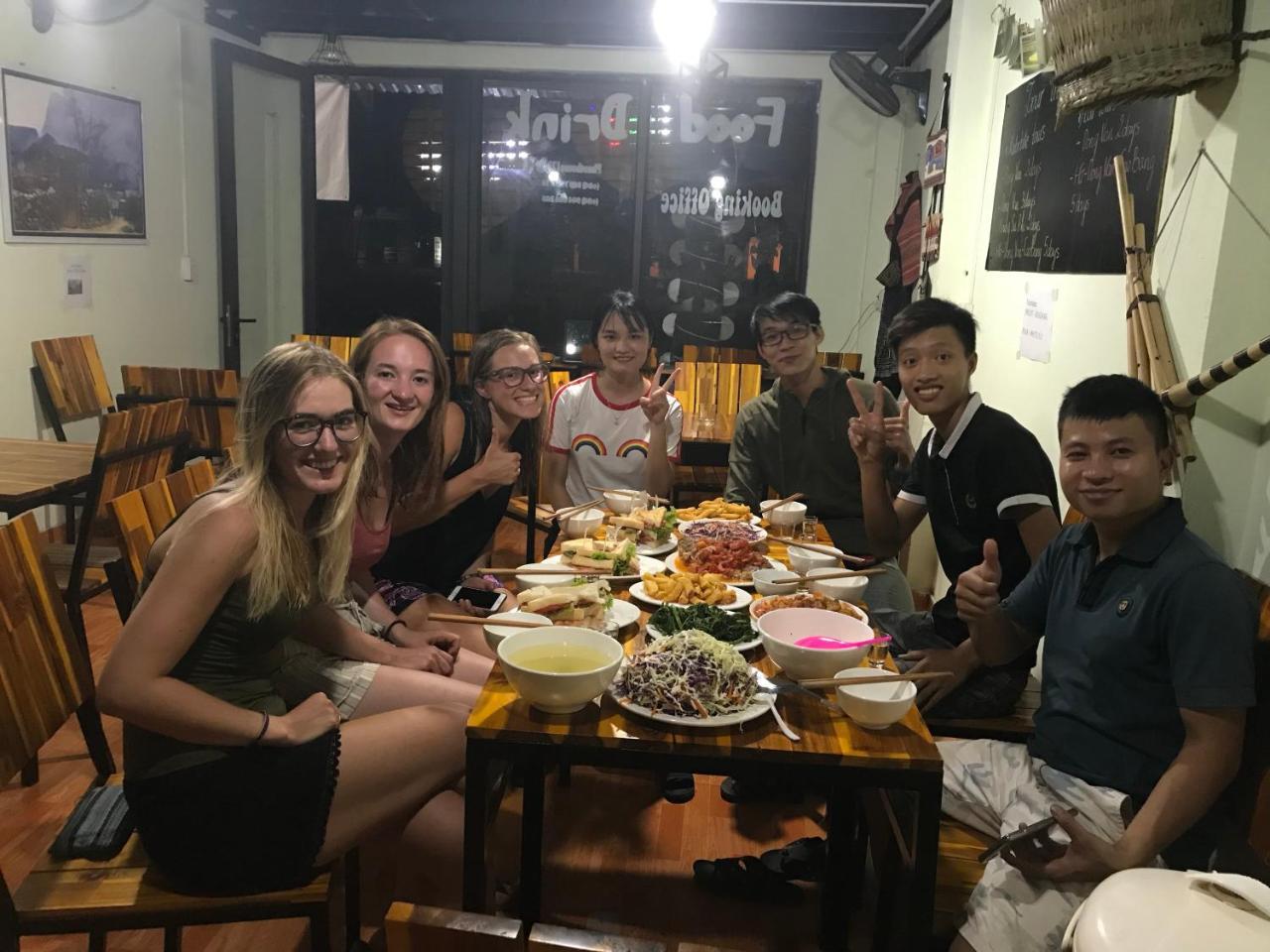 Central Backpackers Hostel ハザン エクステリア 写真