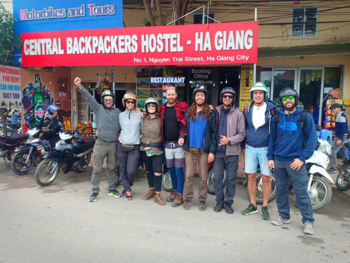Central Backpackers Hostel ハザン エクステリア 写真