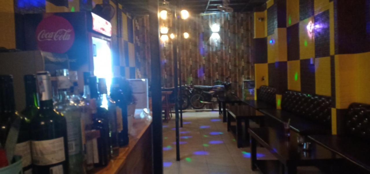 Central Backpackers Hostel ハザン エクステリア 写真