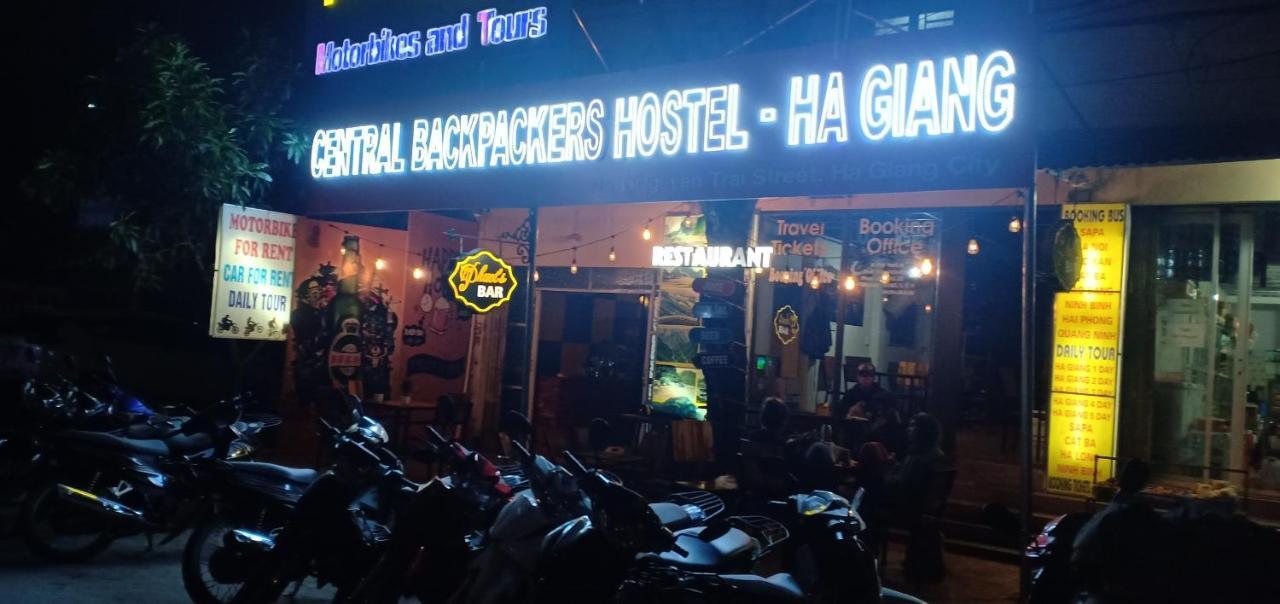 Central Backpackers Hostel ハザン エクステリア 写真